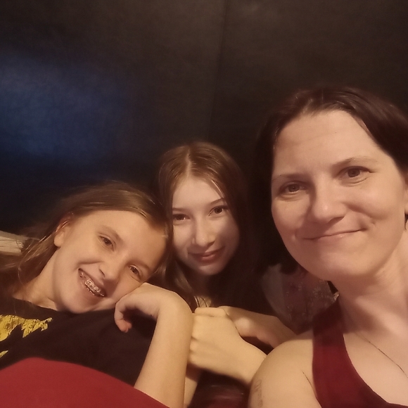 Please Make Offers So I Can Get My Girls Halloween Costumes. - Picture 1 of 1